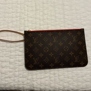 Brand New Louis Vuitton Neverfull Wristlet